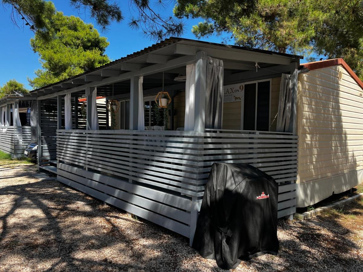 Dalmacia Mobile Homes And Caravans At The Beach Privlaka  Bagian luar foto